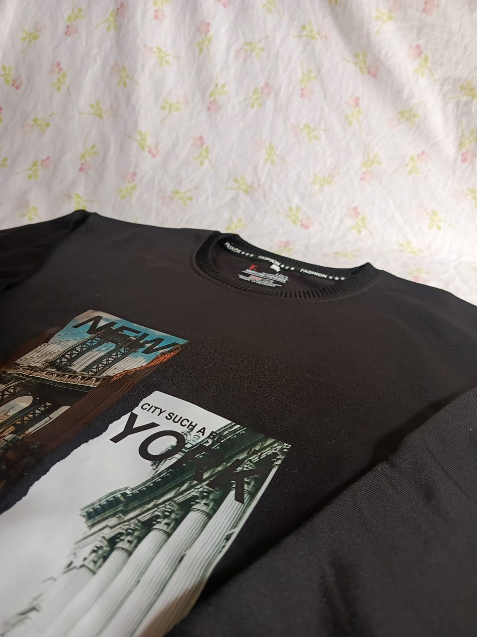 “New York DTF Printed Polyester Fleece Sweatshirt for Men – Ultra Soft,